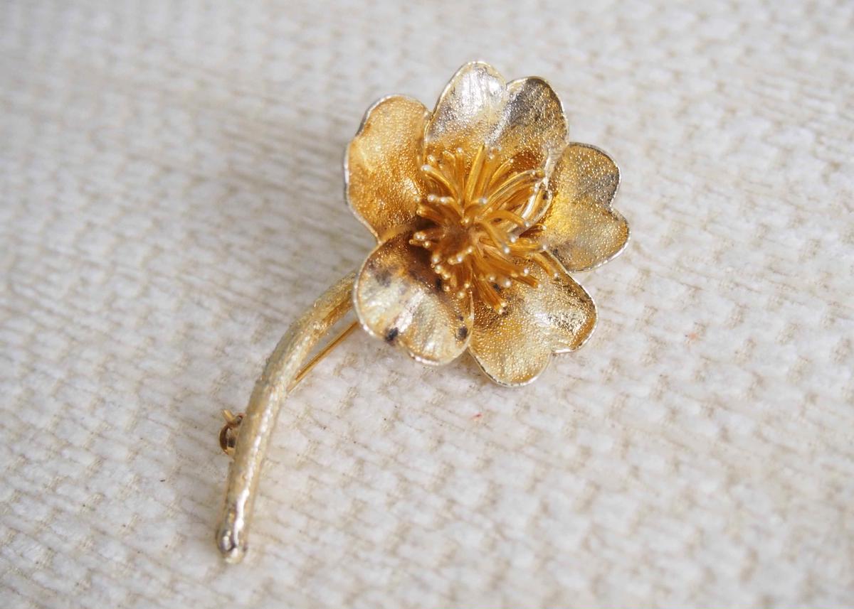 サイン・掲示用品 パネル ブローチ 【b260】 花 FLORA DANICA DENMARK