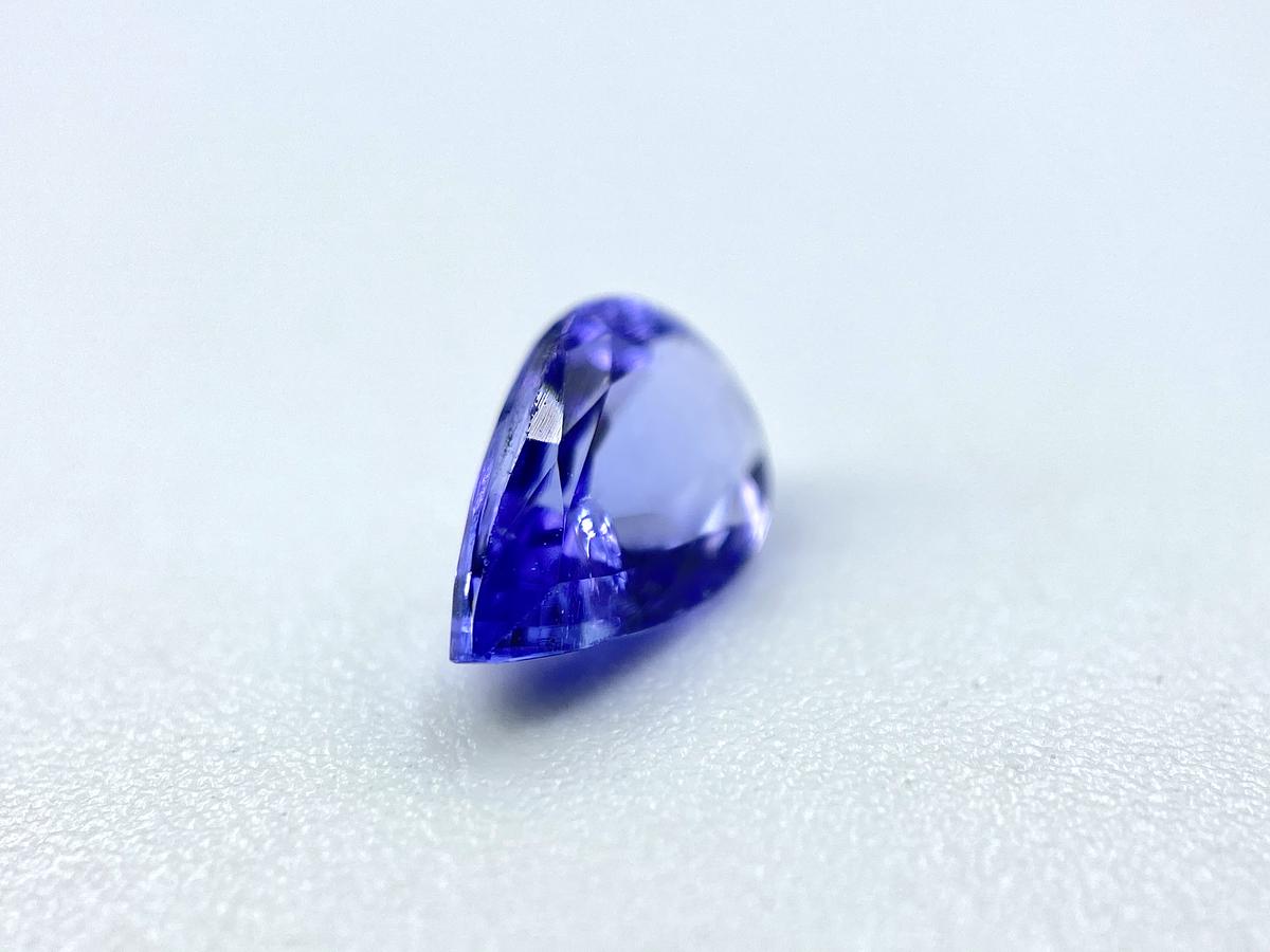 タンザニア メレラニ産 タンザナイト 非加熱 約15.5ct