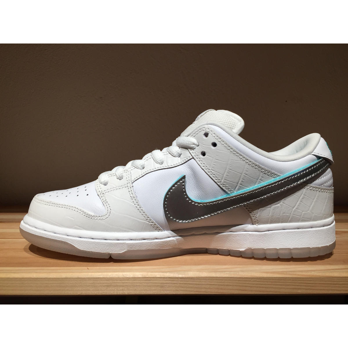 diamond supply dunks