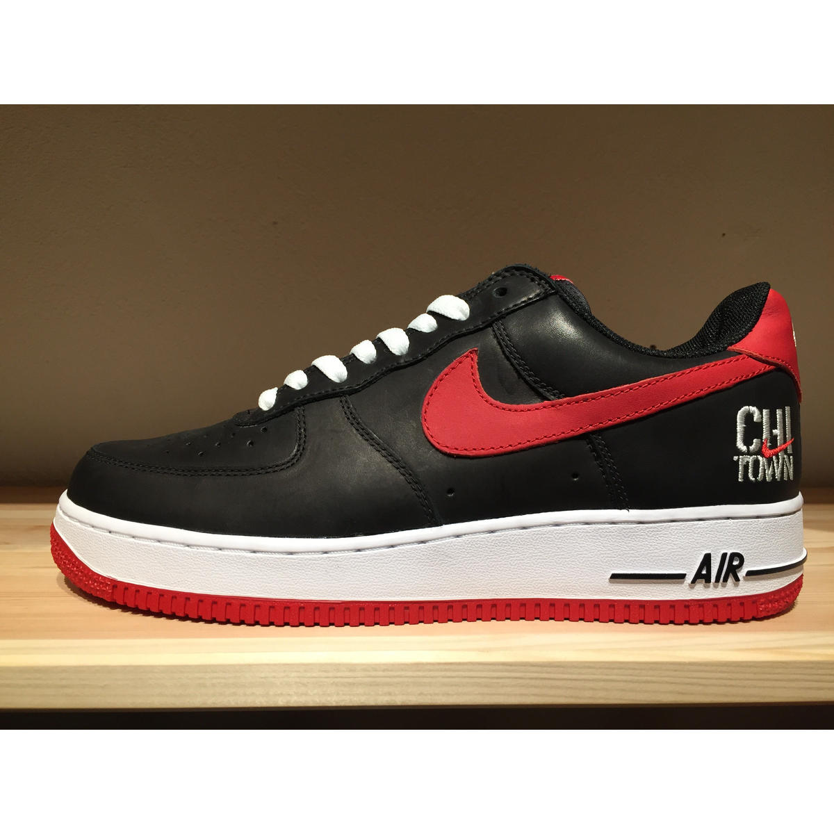 ☆日本未発売 -【USED】NIKE AIR FORCE 1 LOW RETRO