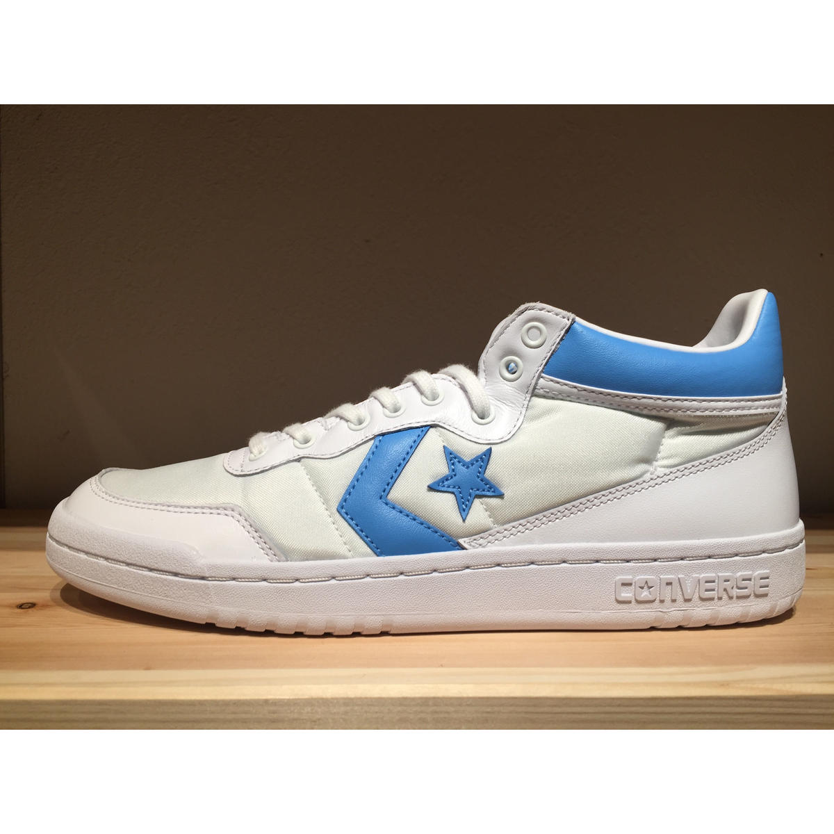 âæ¥æ¬æªçºå£² - CONVERSE FAST BREAKï¼NIKE JORDAN Ã CONV