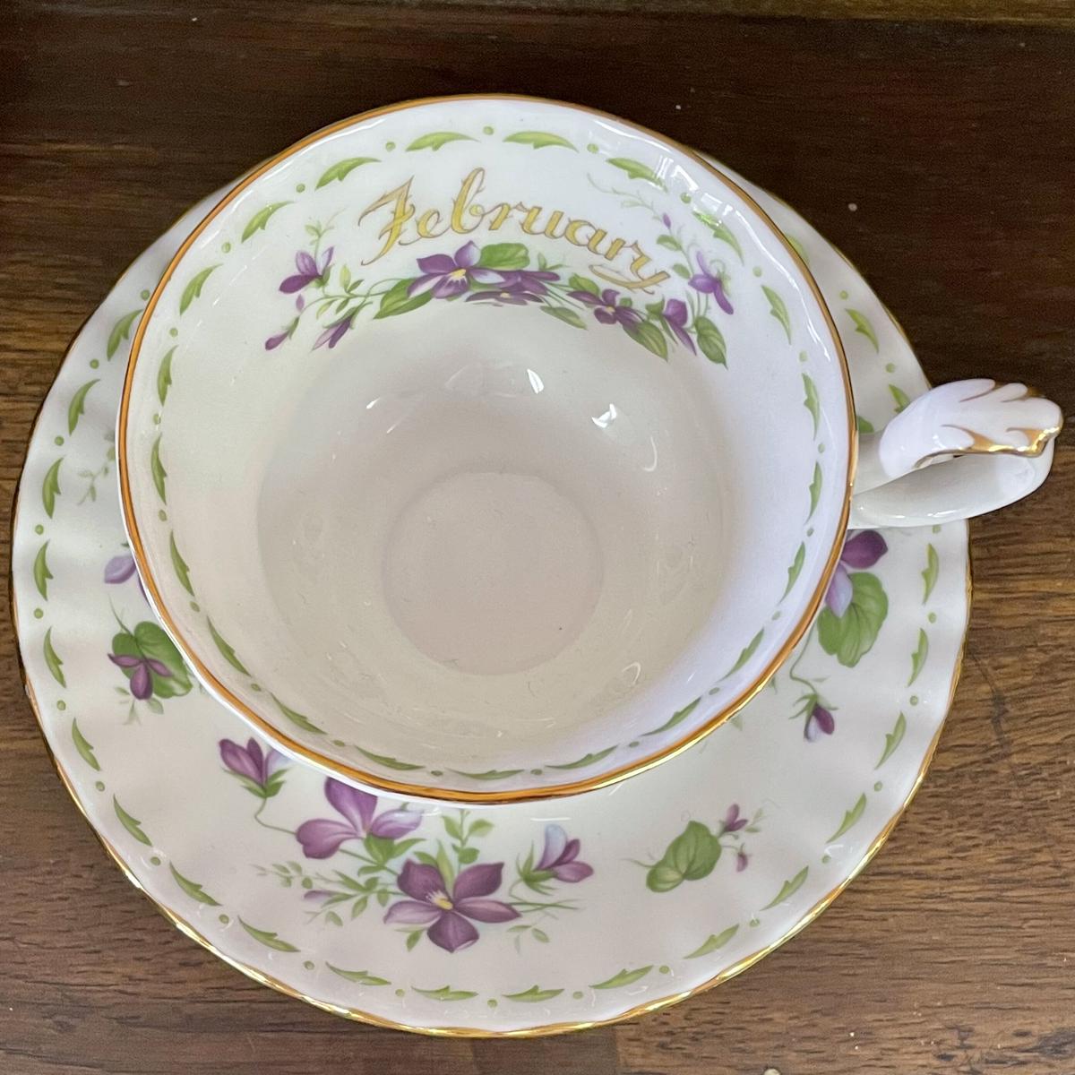 ROYAL ALBERT 廃盤 バイオレッタ カップ＆ソーサー 金彩 2客セット 
