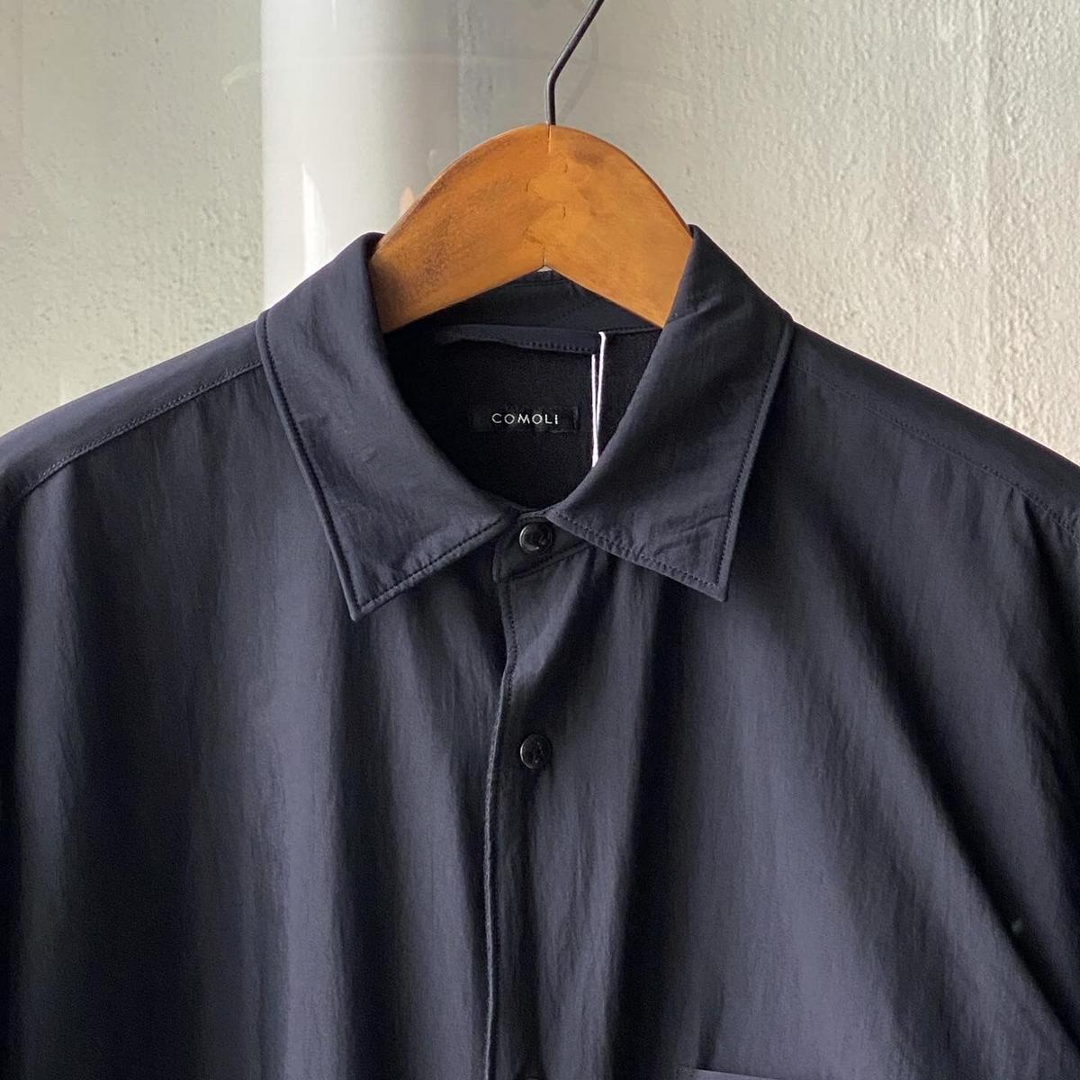 COMOLI ナイロン シャツジャケット | Less Higashikawa