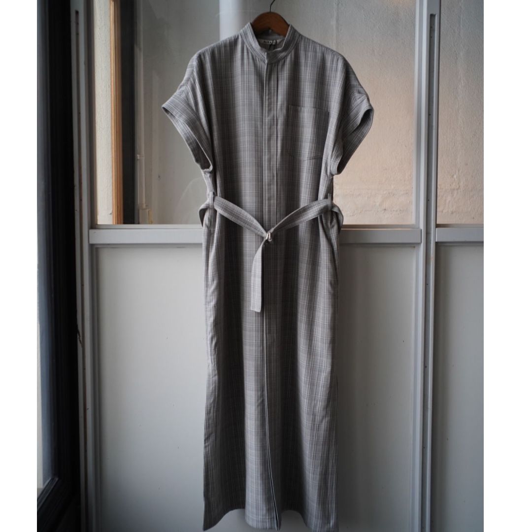 AURALEE HARD TWIST WOOL DOUBLE FACE CHECK SLEEV...