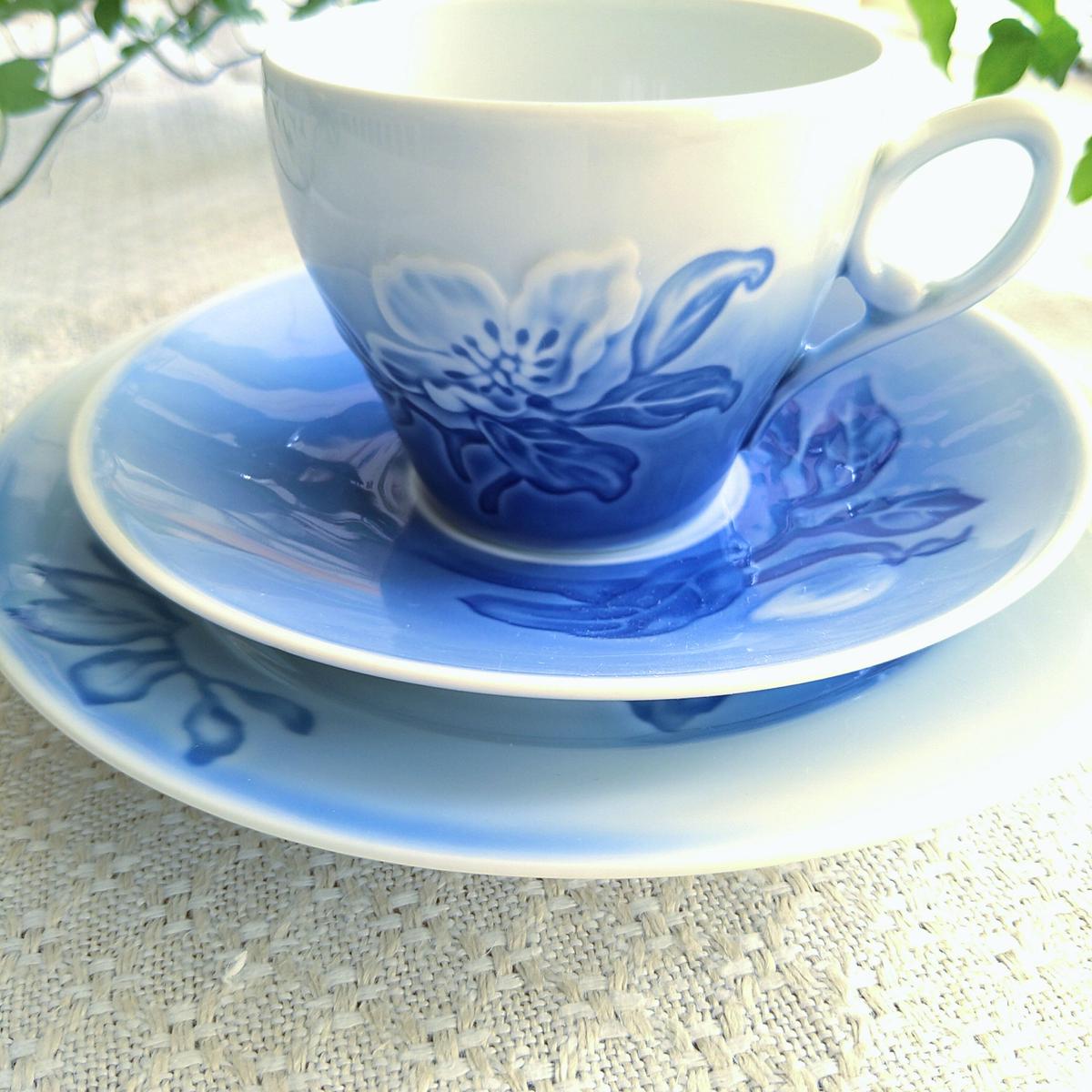 ビングオーグレンダール クリスマスローズ 変形皿 ビングオーグレン