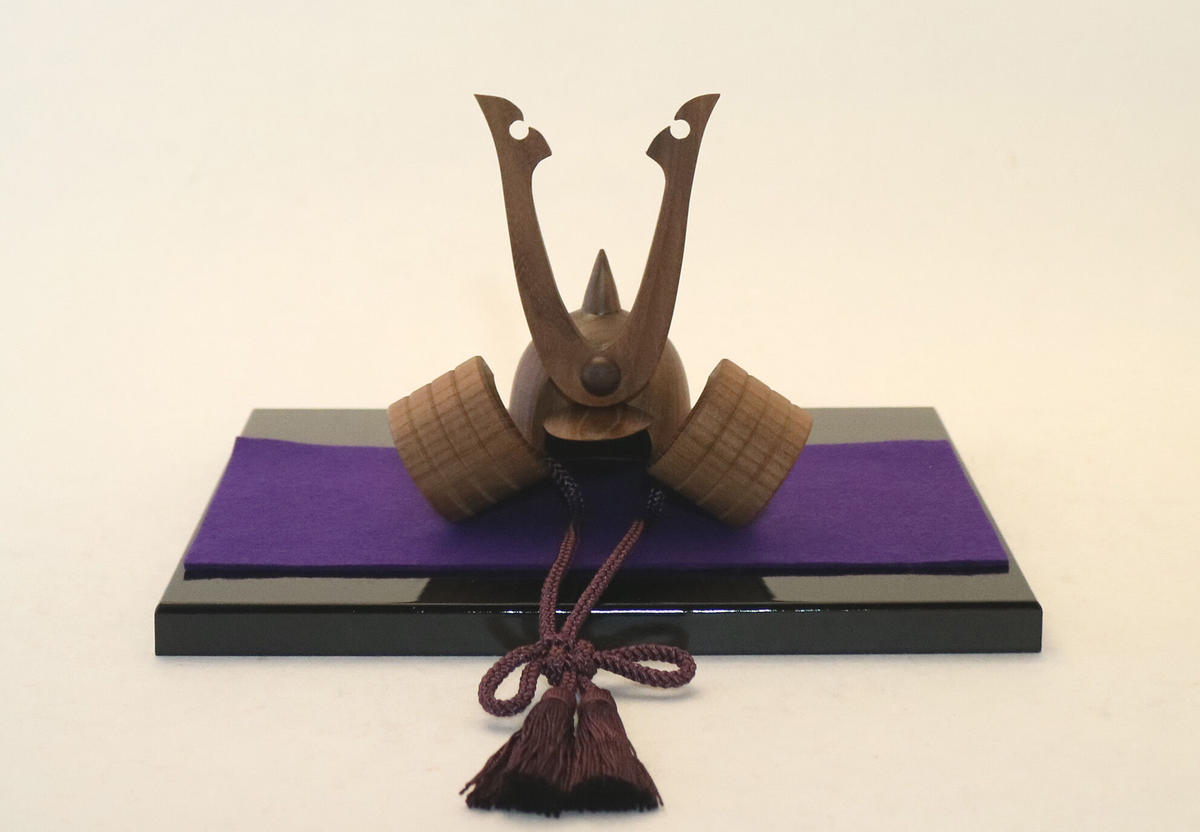 槐兜 ＜塗り台付＞ | ANTWORKS GALLERY