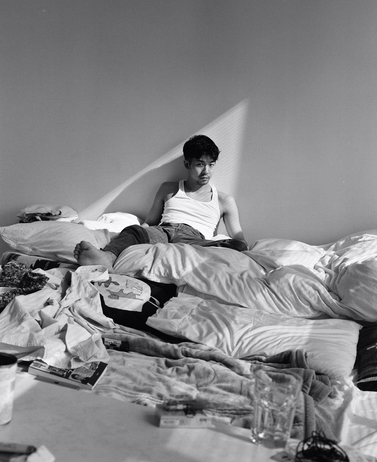 川島小鳥×仲野太賀 写真集 『(世界)²』[SIGNED] | 本 屋 青 旗 Ao...