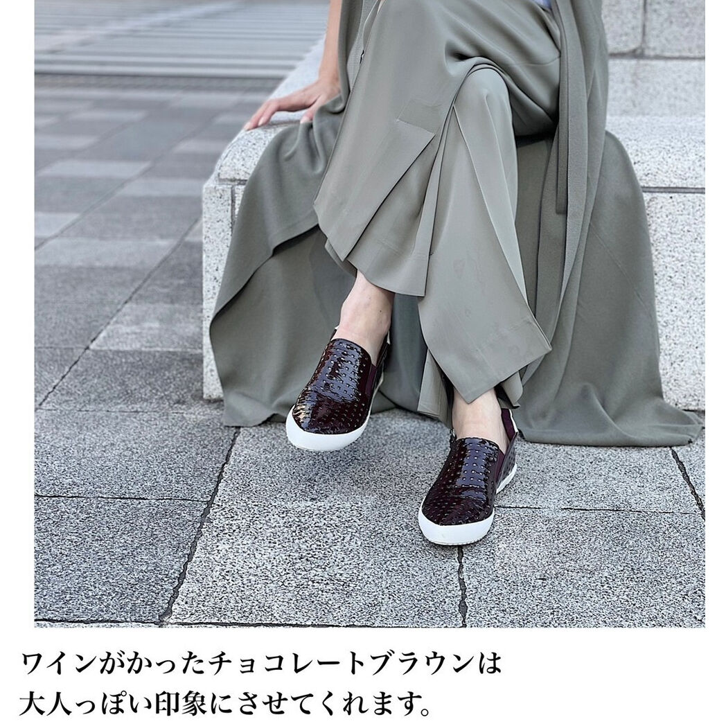 MANAパンチングスニーカー黒 noonaesthetics.com MANAパンチングスニーカー黒 noonaesthetics.com