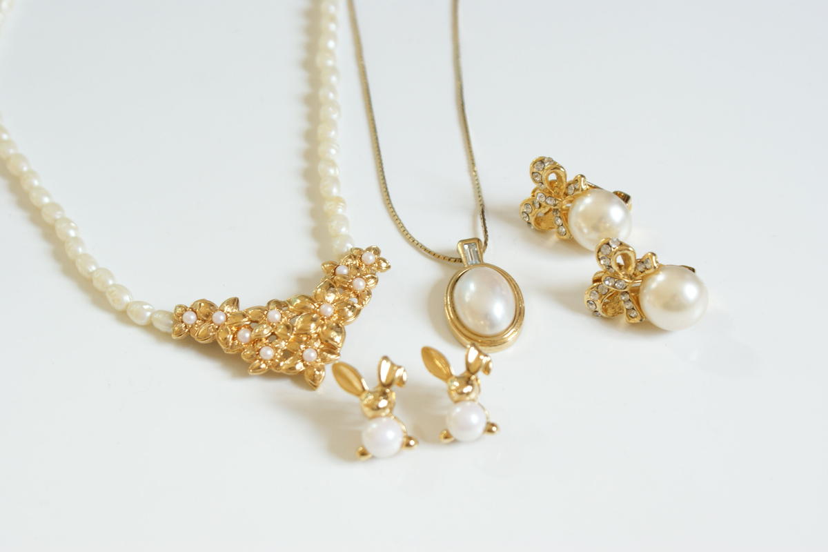 AVONエイボン フラワーパール ネックレス / ヴィンテージ・コスチュームジュエリー ヴ...