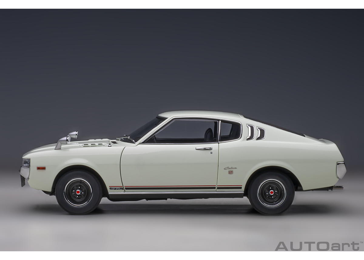 AUTOart 1/18 トヨタ セリカ リフトバック 2000GT （RA25） 1973