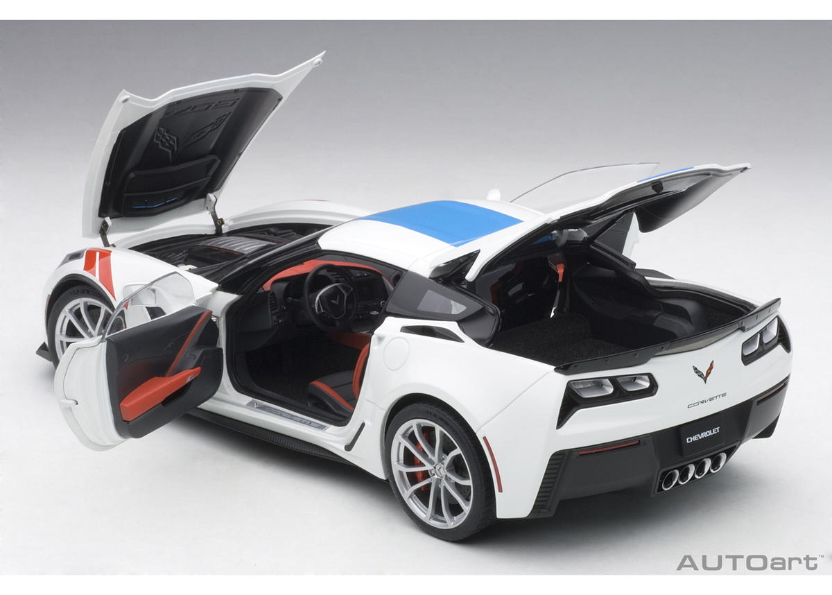 AUTOart 1/18 シボレー コルベット (C7) グランスポーツ (ホワイト