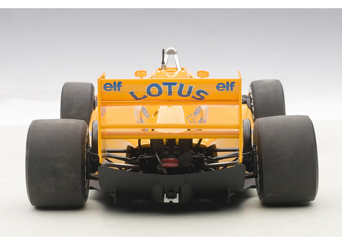 AUTOart 1/18 ロータス 99T ホンダ F1 日本GP 1987 #12 アイルト...