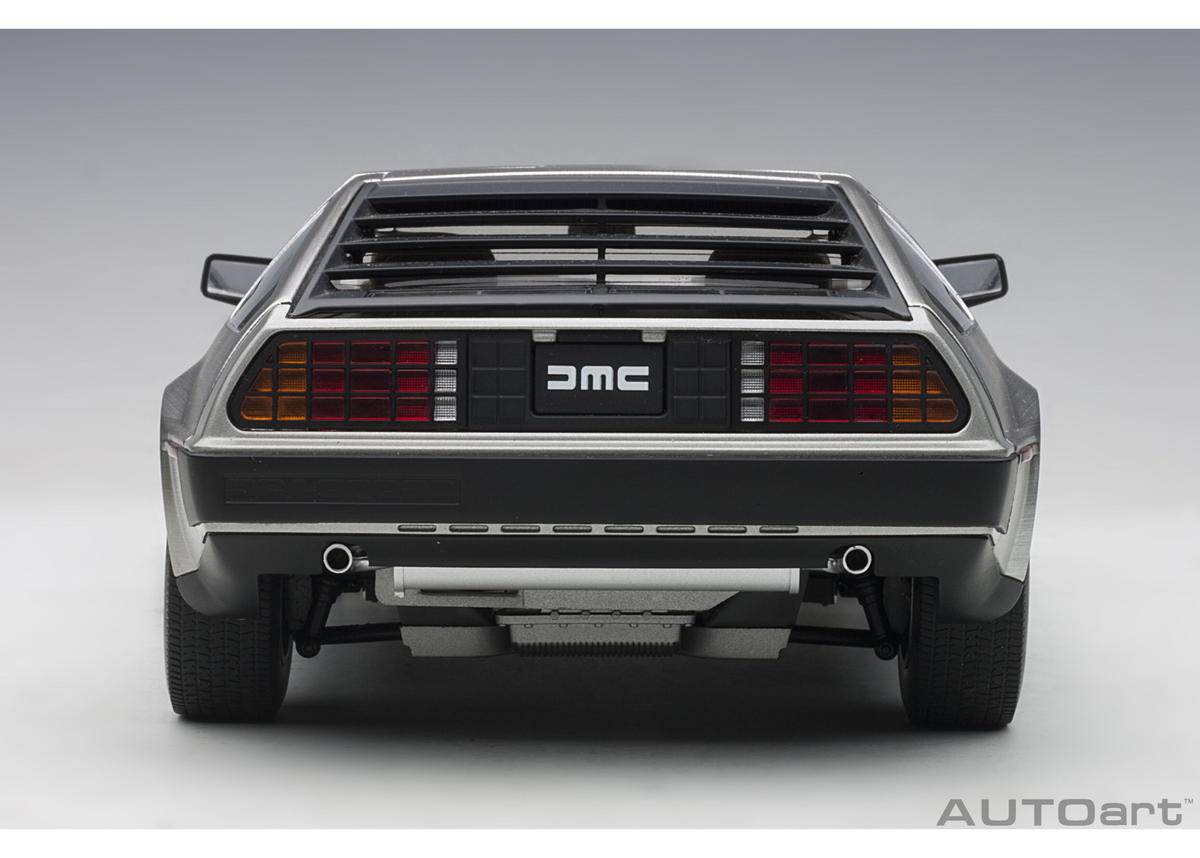 AUTOart 1/18 デロリアン DMC-12 (サテンシルバー) 79916 | AUT...