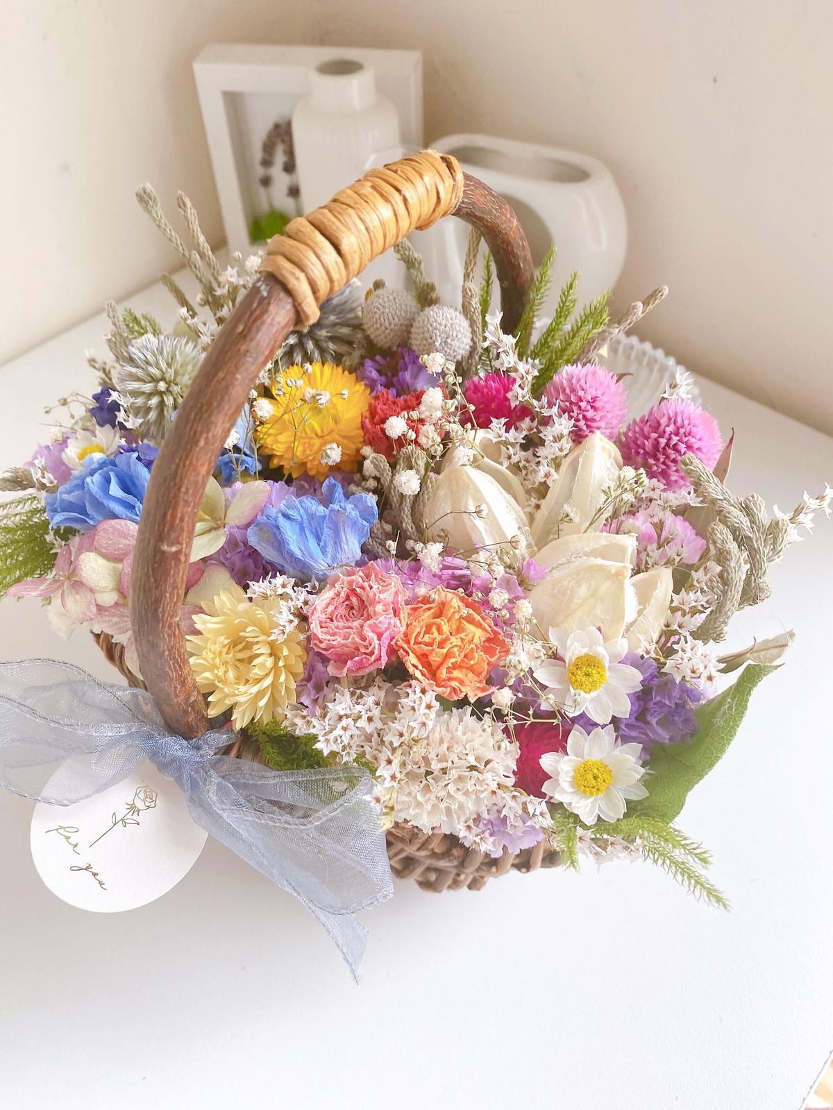 ドライフラワー 春のお花たっぷり フラワーバスケット 花籠 Ayakai Flower S