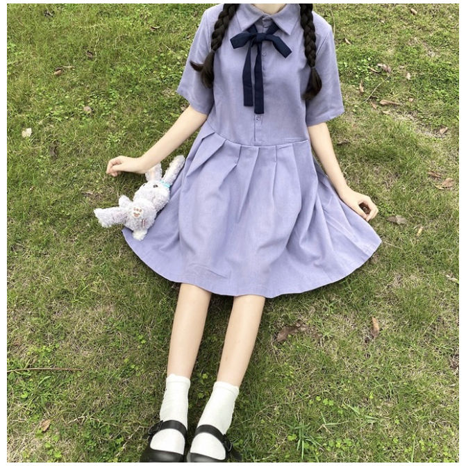 ラベンダーカラーのワンピース Fancy World ラベンダーカラーのワンピース Fancy World