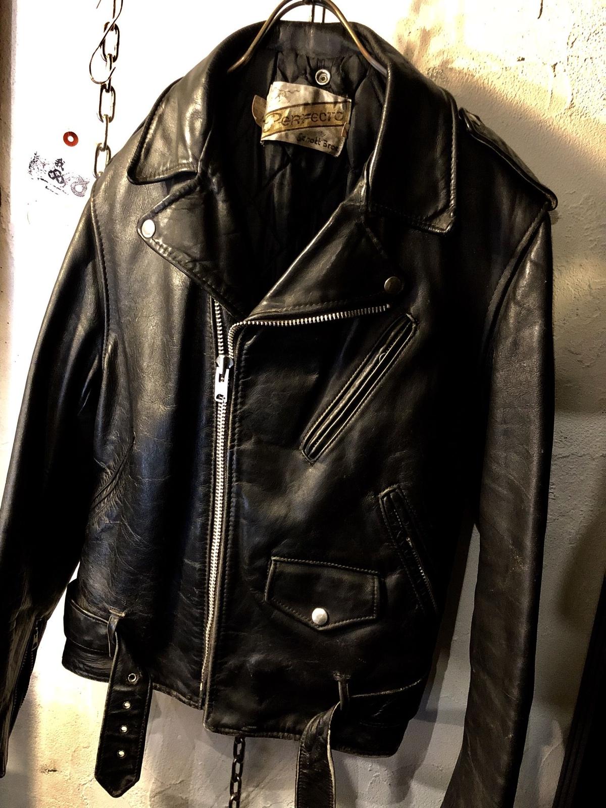 無料配達 レザージャケット ライダース ヴィンテージ古着 織りタグ 刺繍ダク 革 馬 レザージャケット Ucs Gob Ve