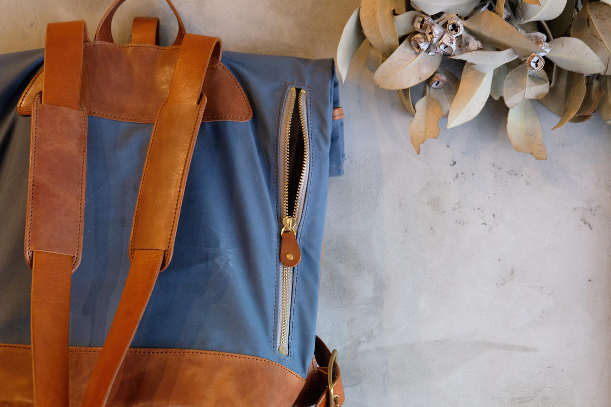 Backpack 【 collina 】-M size- / Light blue x Camel