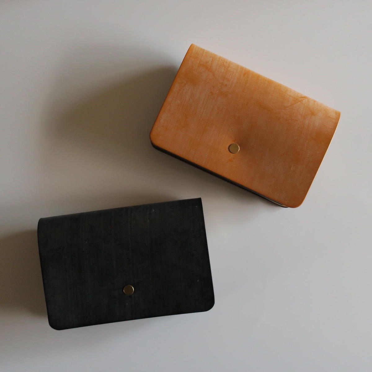 forme ハンドウォレット 折り財布 ブラック - 通販 - guianegro.com.br