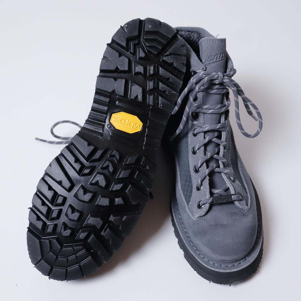 【MEN'S】Danner × and wander[ダナー×アンドワンダー] made in USA ダナーライトコラボモデル