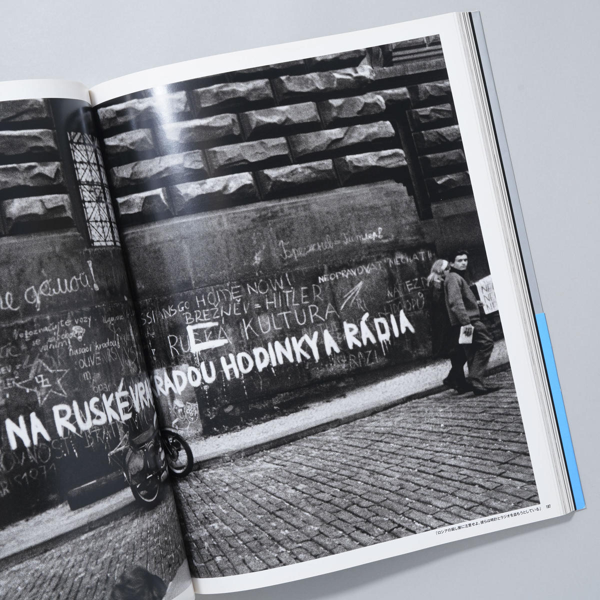 ジョセフ・クーデルカ プラハ侵攻1968 冊子付き cajasordenadoras.com