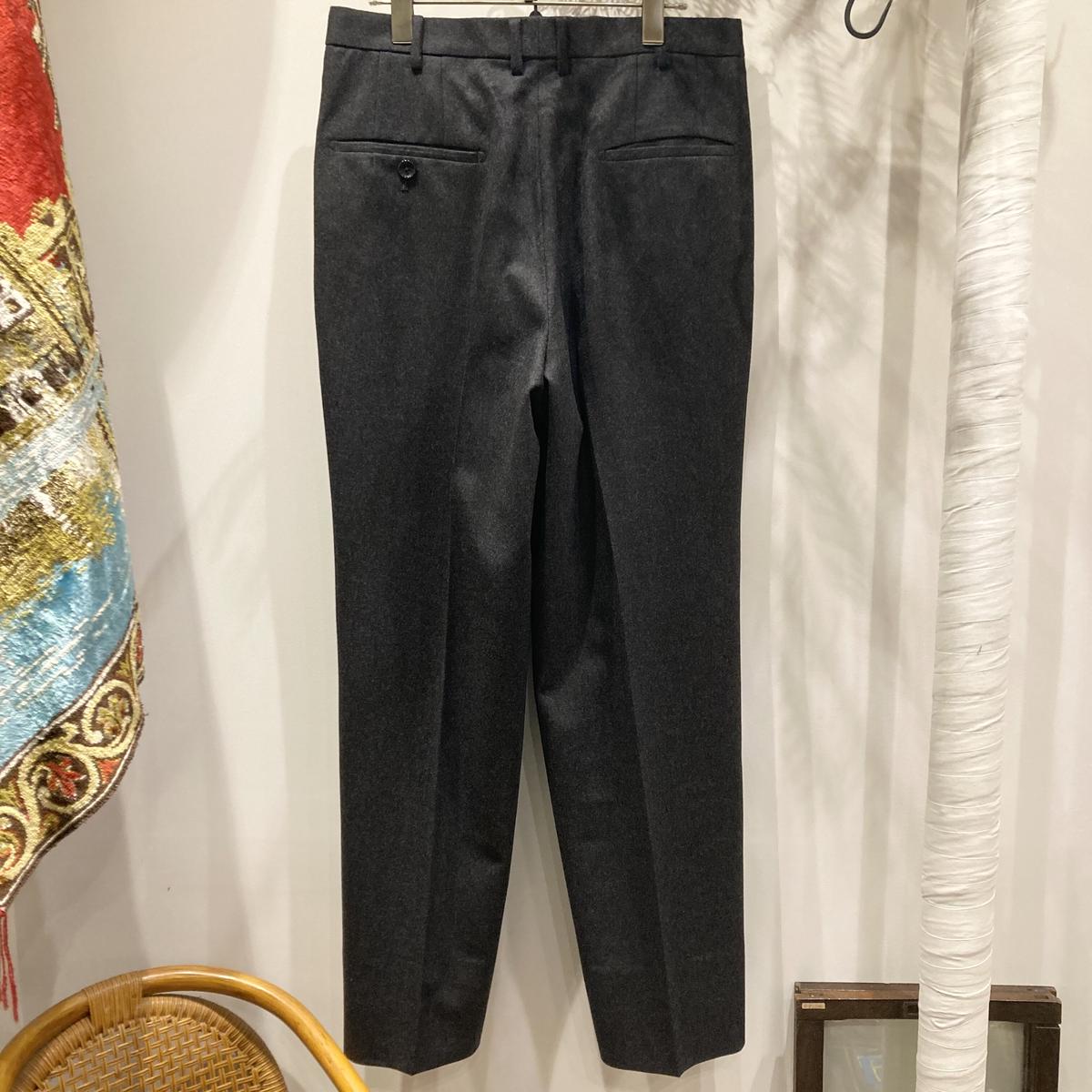 パンツ MAATEE&SONS 2 IN-TUCK TAPERED TROUSER MAATEE&SONS 2 IN-TUCK TAPERED TROUSER