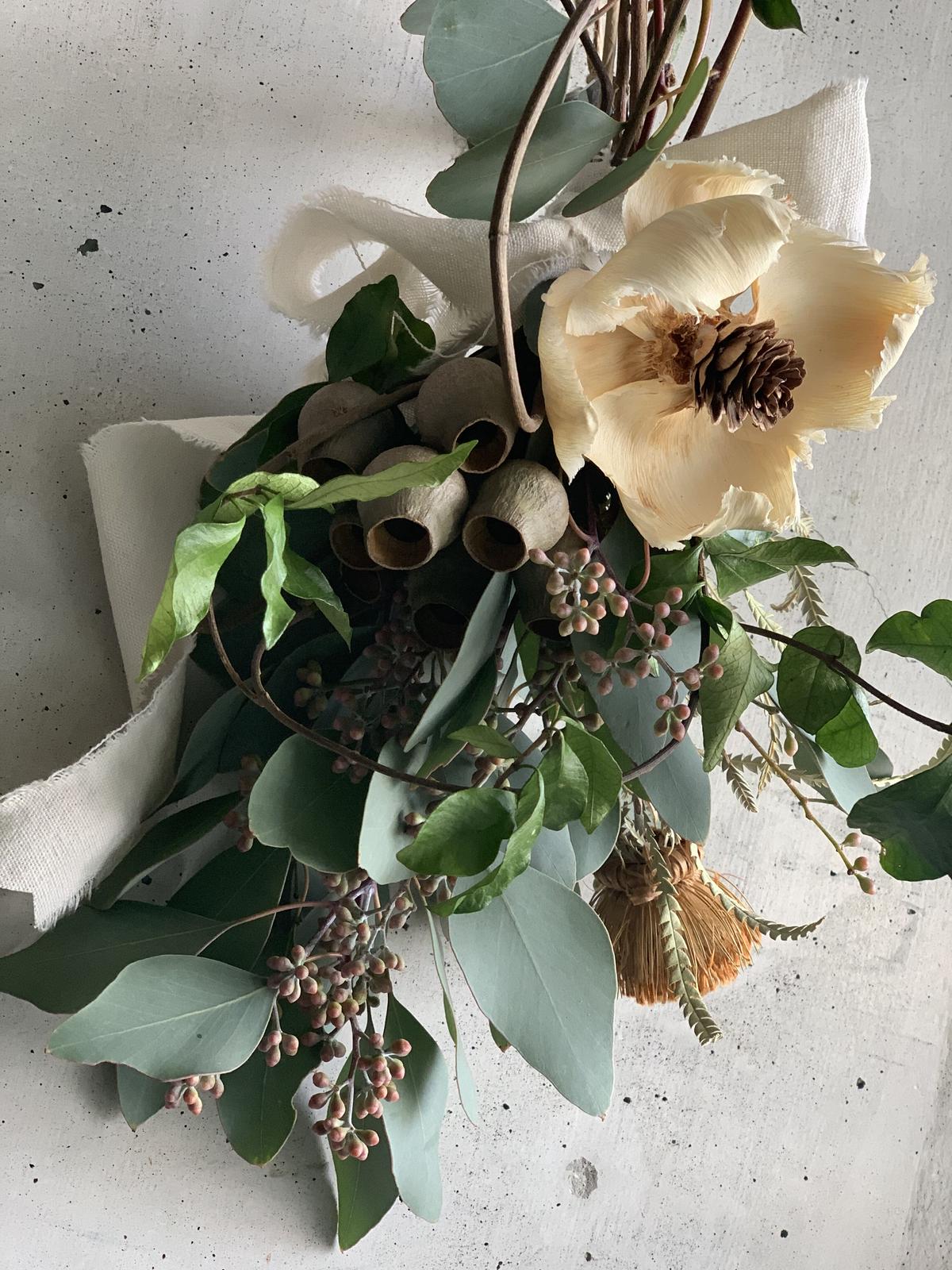 Dry Flower プリプリユーカリポポラスとトランペットのコンパクトスワッグ Ate