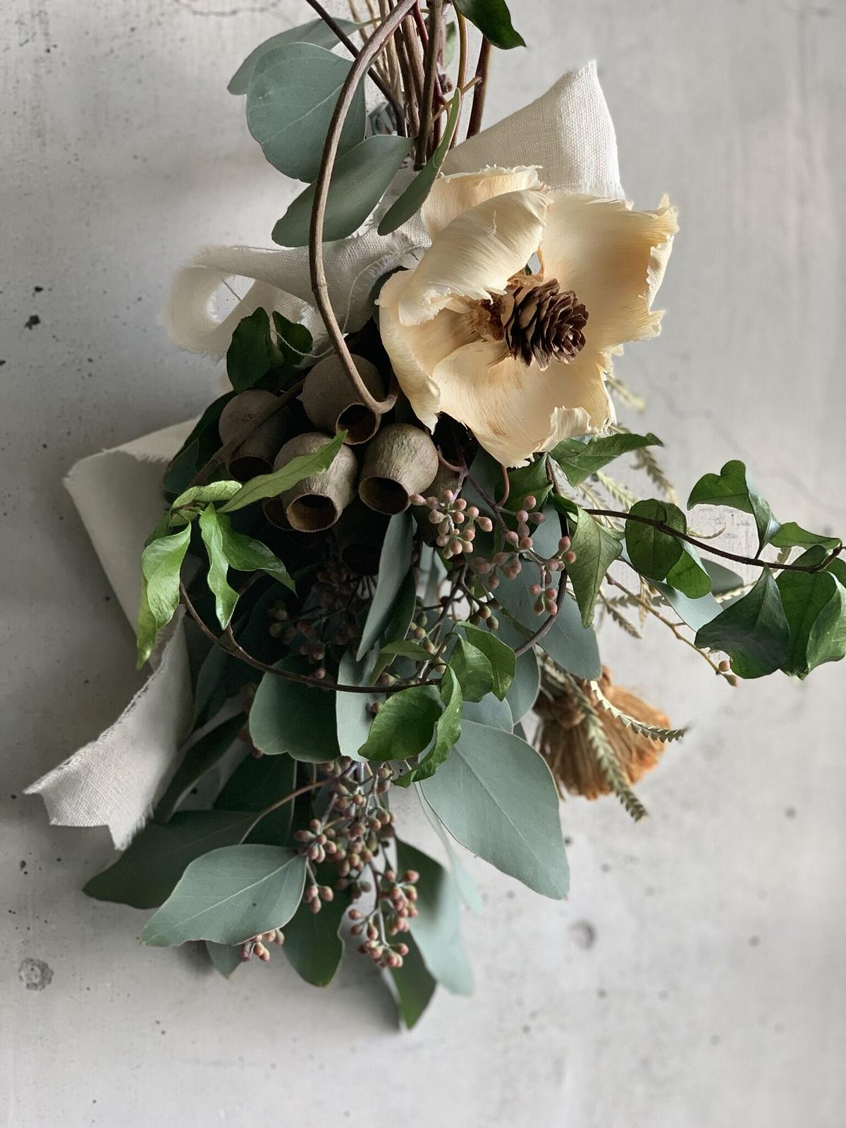 Dry Flower プリプリユーカリポポラスとトランペットのコンパクトスワッグ Ate