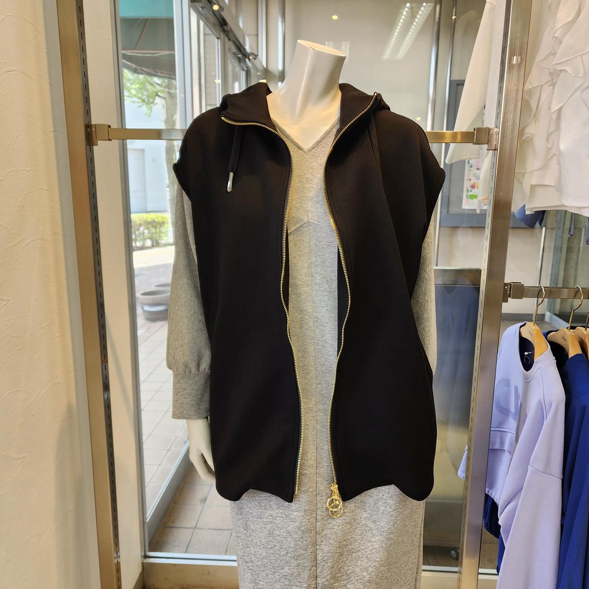 奉呈 ayane ボンディングジレ i9tmg.com.br