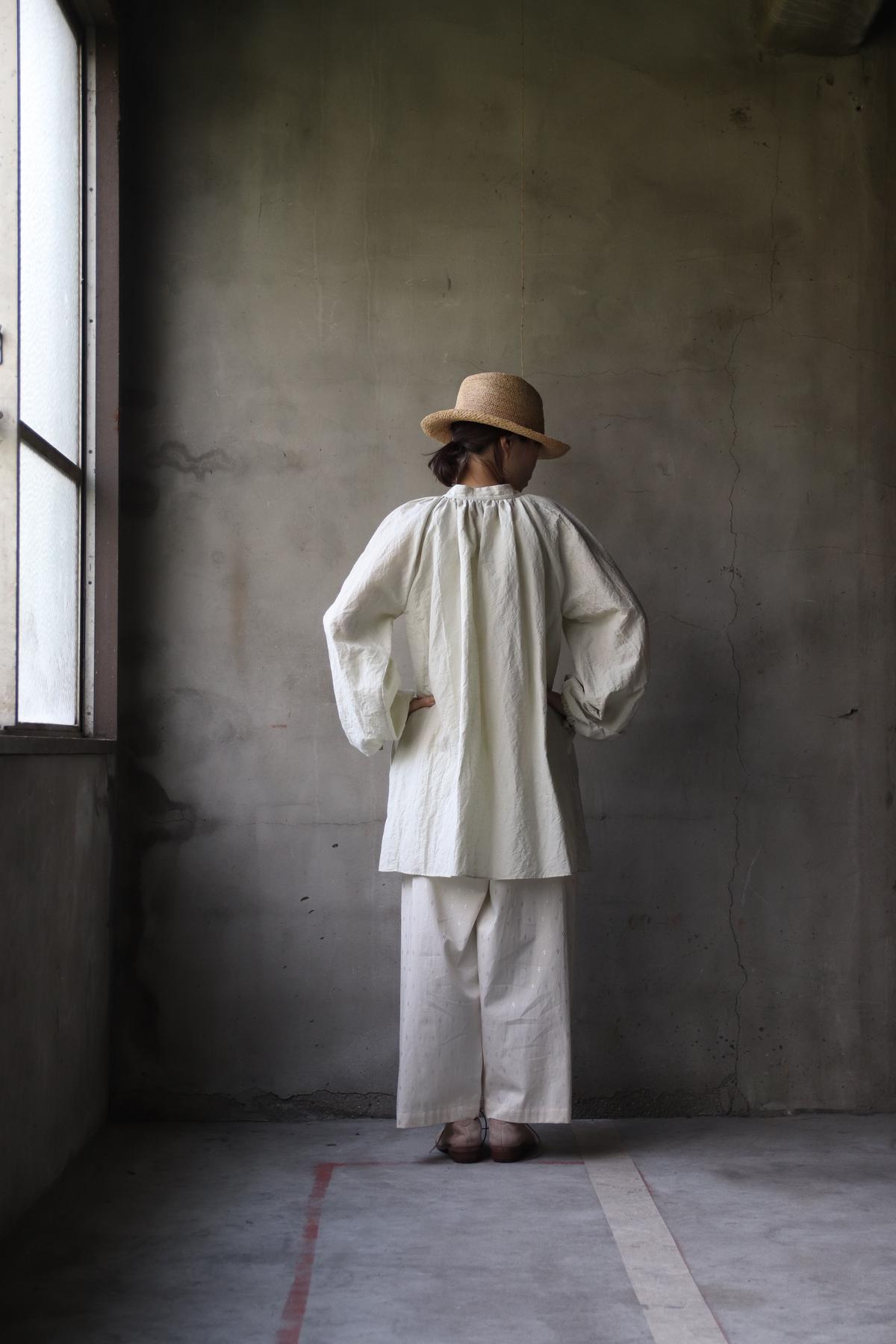 最新コレックション NATIVE VILLAGE スクープネックギャザーワンピース