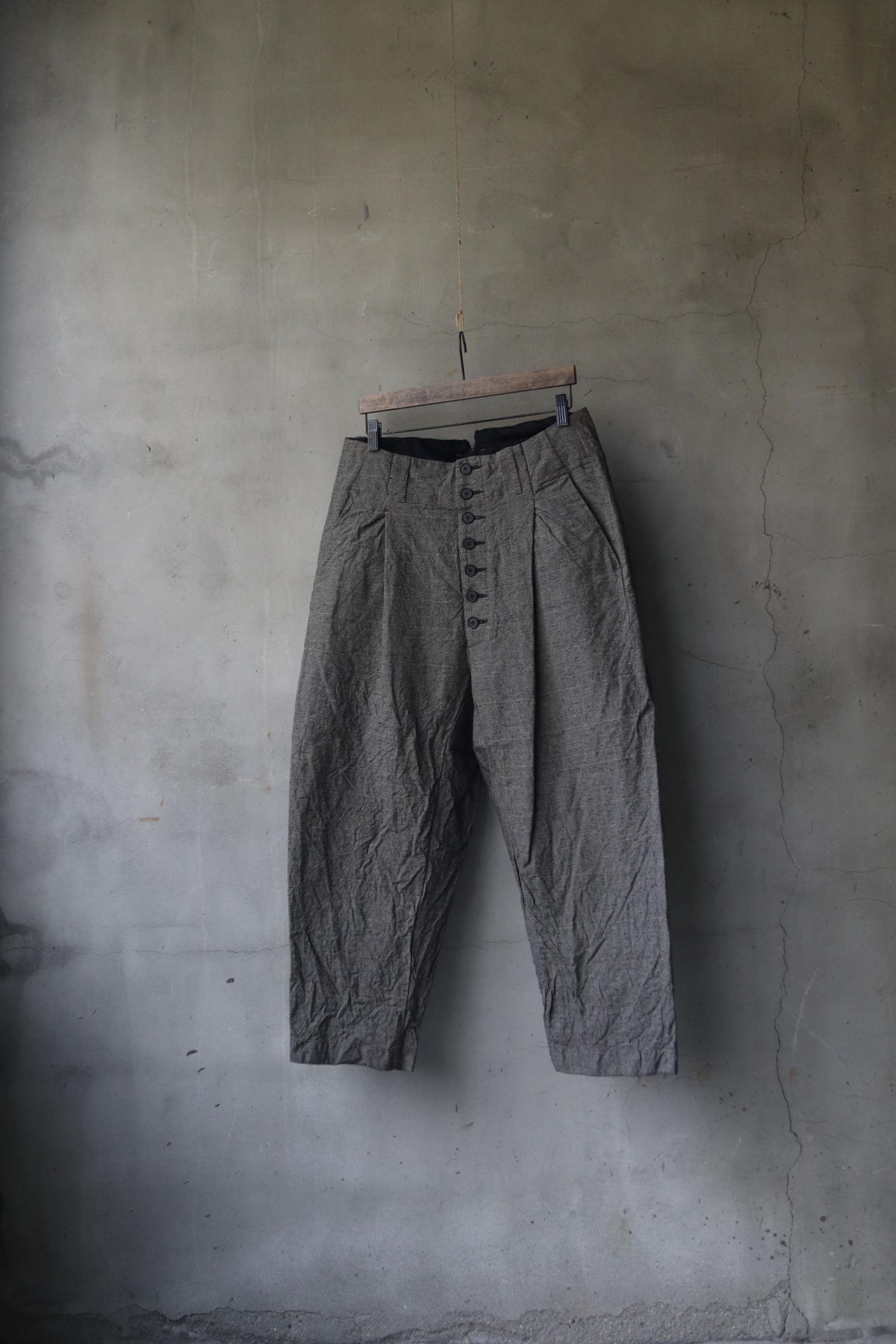 KLASICA クラシカ 切り替えウールパンツ - organicfarmermag.com 宅配通配送 Klasica クロップドパンツ aston サルエルパンツ