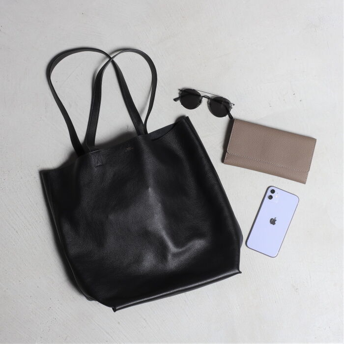 APC バッグ アーペーセー Maiko トートバッグ/ブラック(23213-1-02048)...