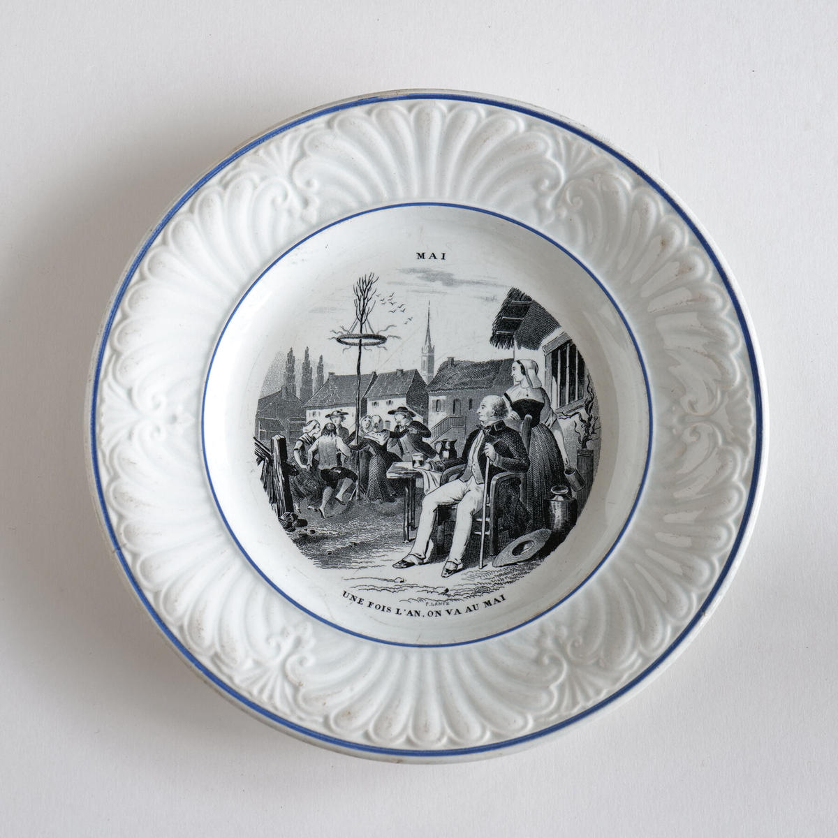 モントロー窯 コンデ公 肖像画皿