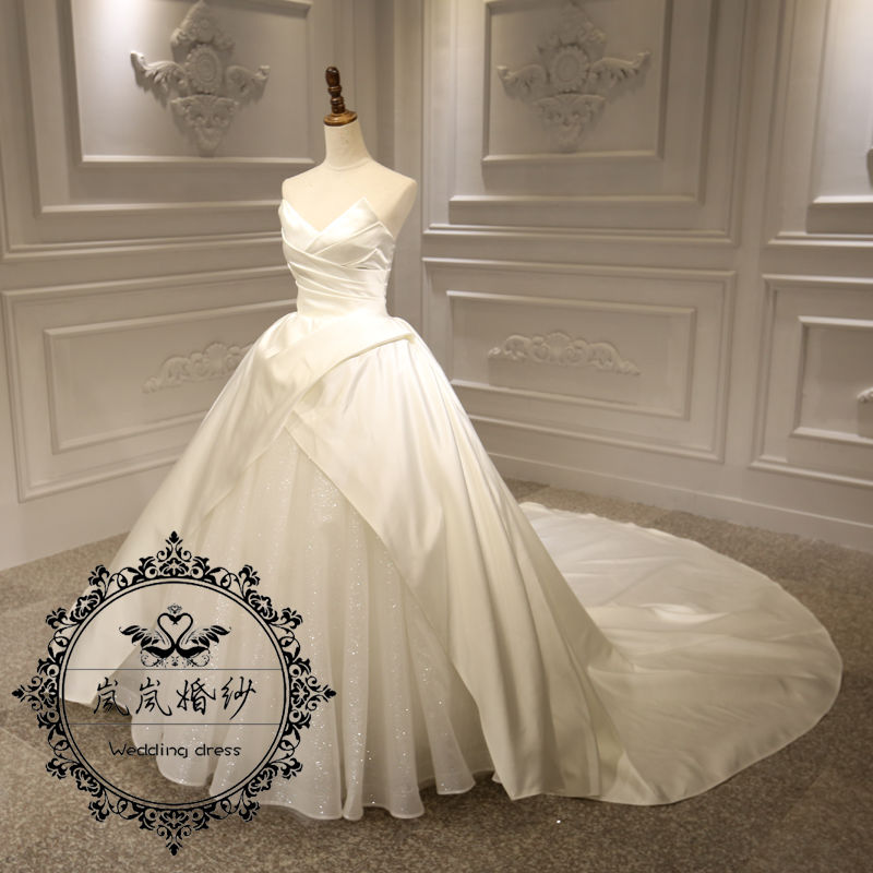 ウエディングドレス プリンセスライン ベアトップ ロングトレーン 結婚