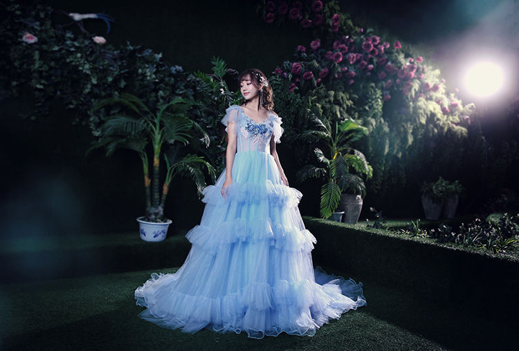 カラードレス 青 ブルー ソフトチュール プリンセスライン ロングトレーン 豪華 憧れのドレス