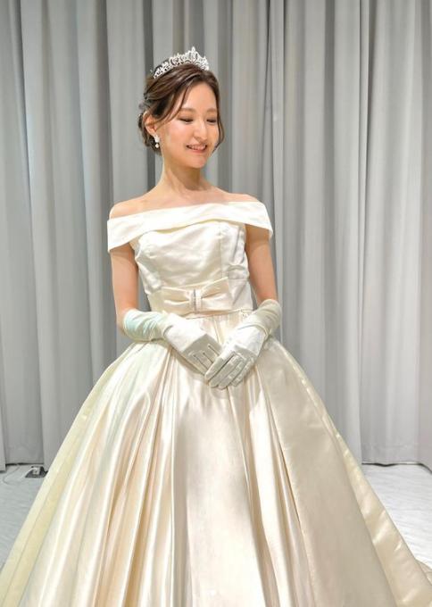 公式に取扱 ウェディングドレス 光沢サテン オフホワイト トレーン 結婚式の 期間限定価格 Sharp Vayver Com Mx 公式に取扱 ウェディングドレス 光沢サテン オフホワイト トレーン 結婚式の 期間限定価格 Sharp Vayver Com Mx