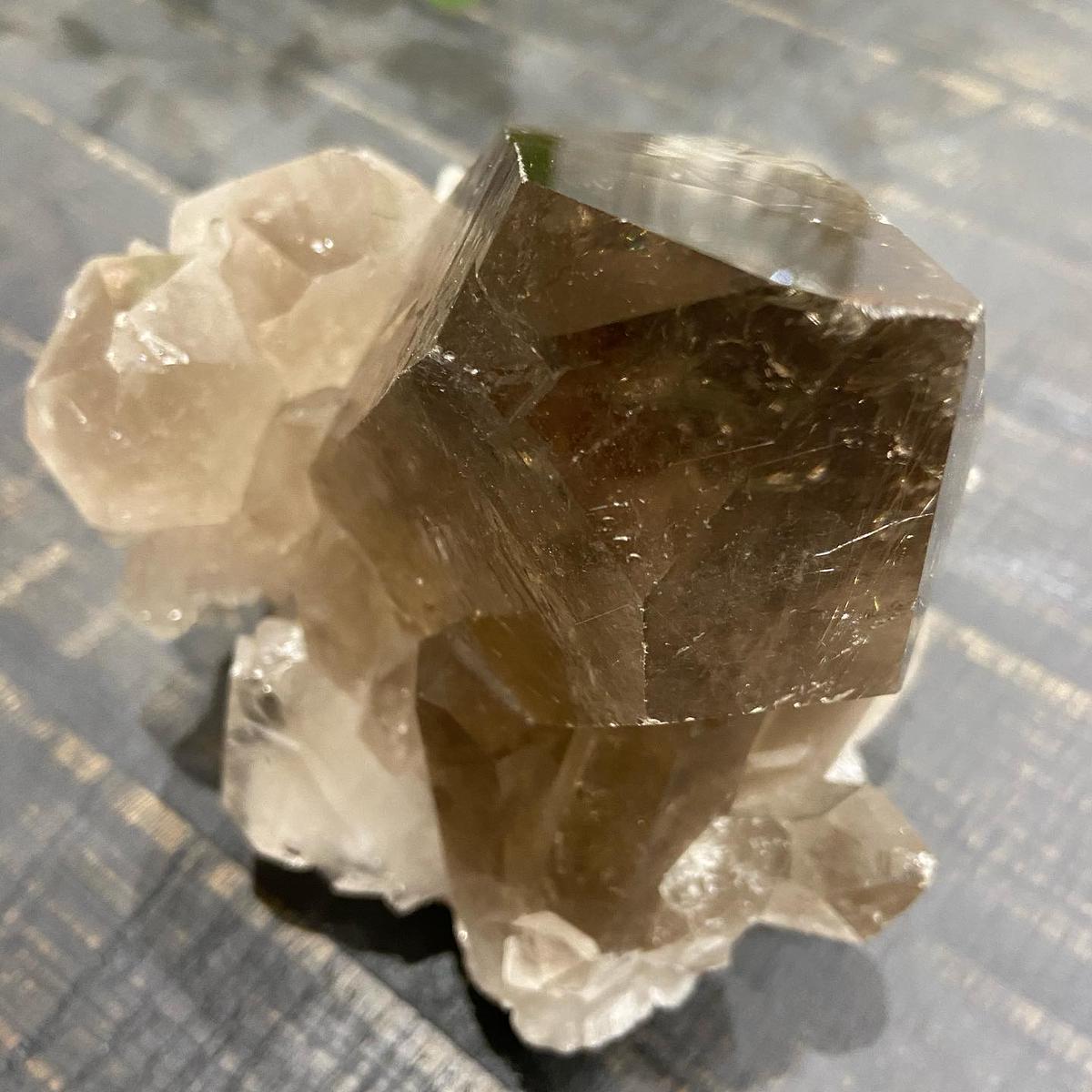 超希少!日本式双晶 ファントム 水晶 89.5g 天然石 原石 超希少!日本式双晶 ファントム 水晶 89.5g 天然石 原石