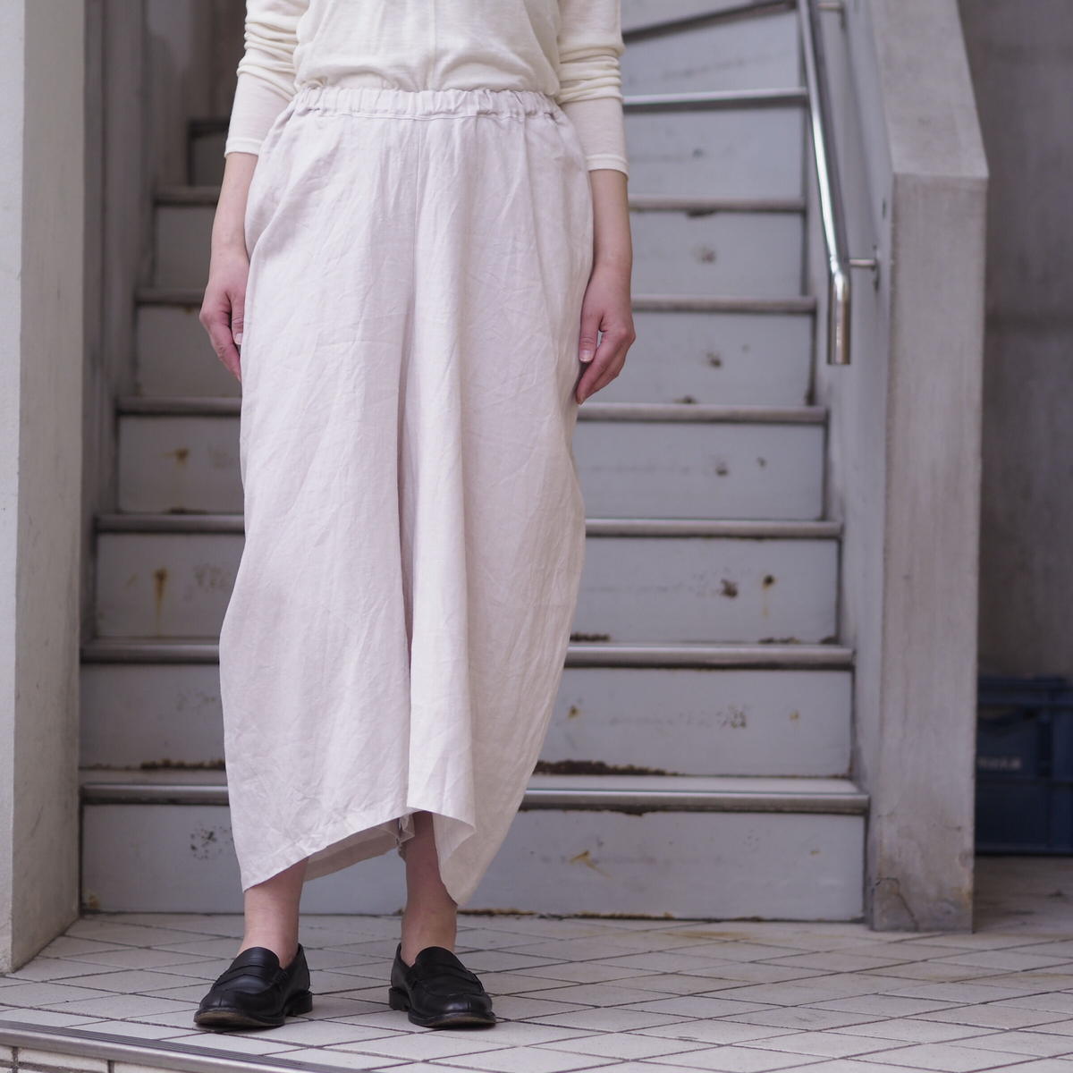 スズキタカユキ　ピンク　dhoti サイズ1 suzuki takayuki（スズキタカユキ）の「dhoti（その他パンツ