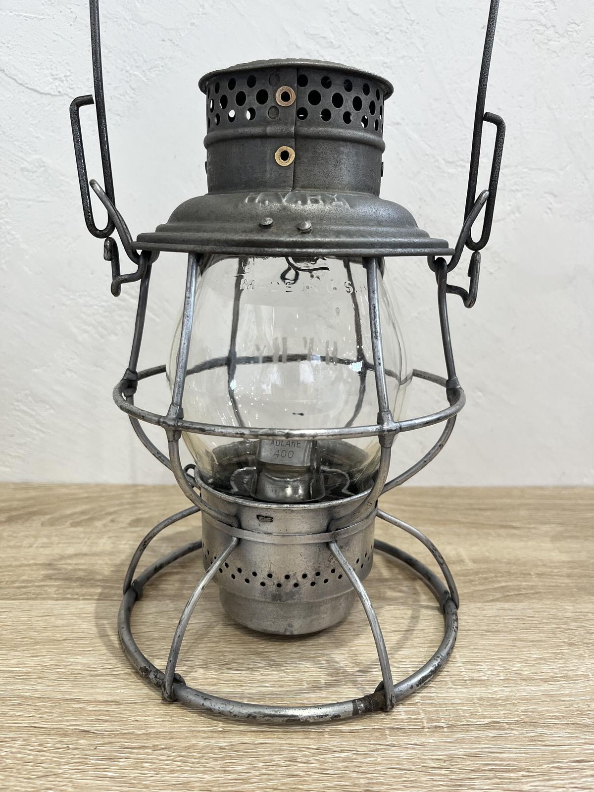 VTG ADLAKE RELIABLE BURLINGTON ROUTE RAILROAD TALL LANTERN W/ CAST ...