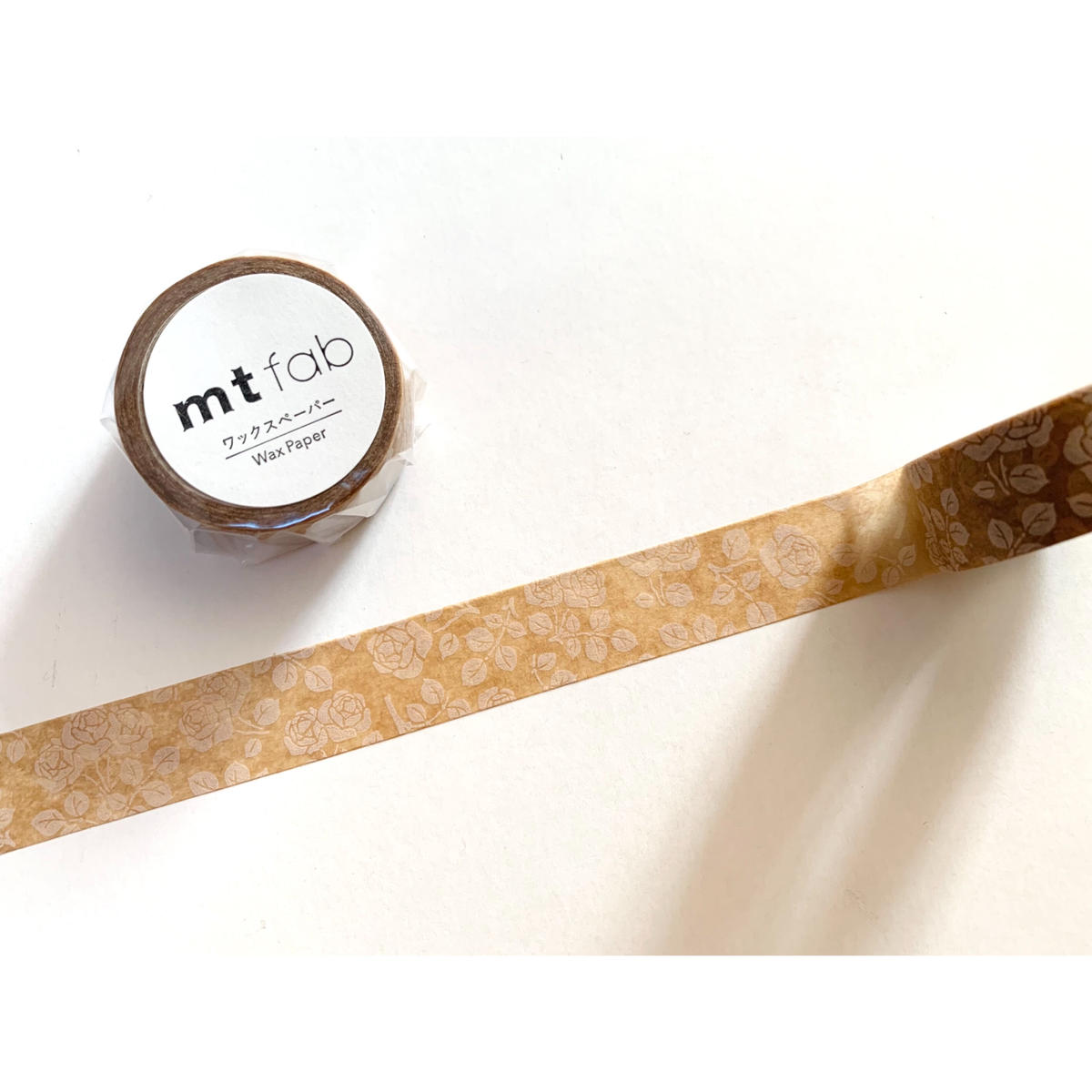 Mtマスキングテープ Mt Fab 花柄 ワックスペーパー 15mm 3m Crystal Mtマスキングテープ Mt Fab 花柄 ワックスペーパー 15mm 3m Crystal