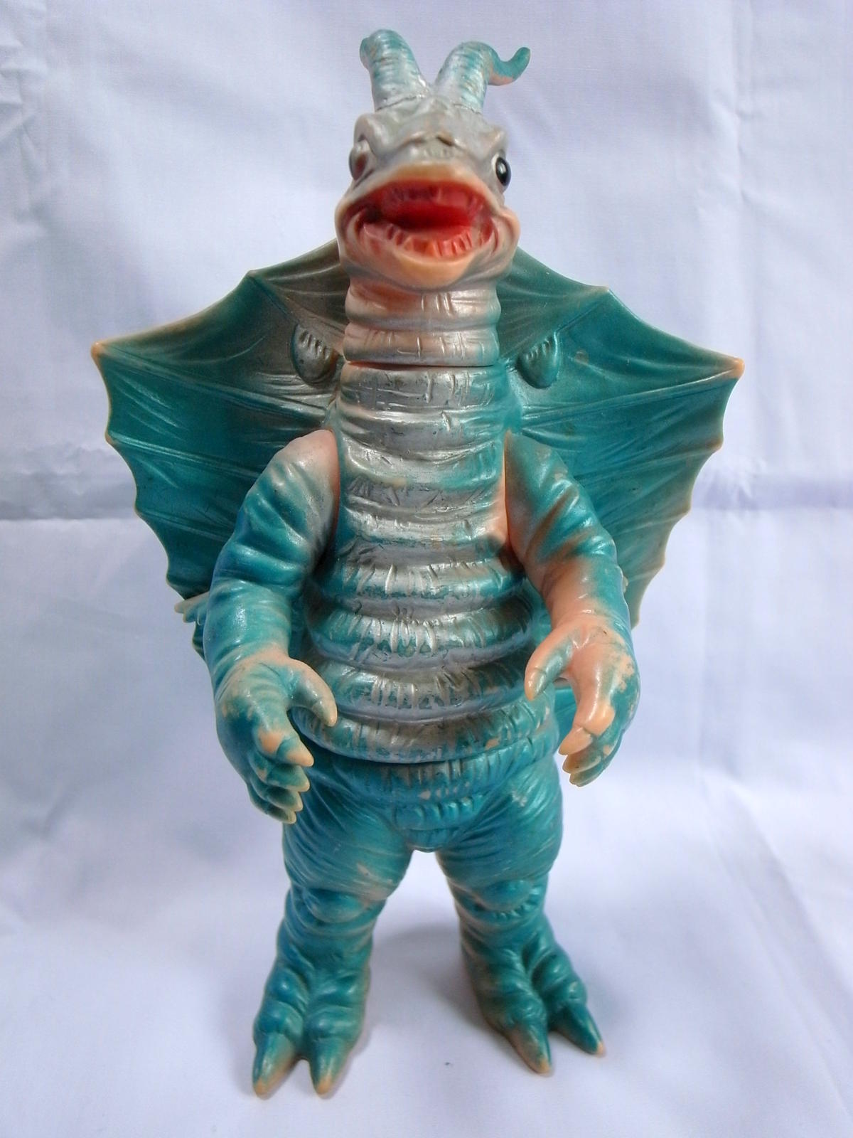 タイトルや ヤフオク! - 帰ってきたウルトラマン⑤64-1ブルマァク復刻