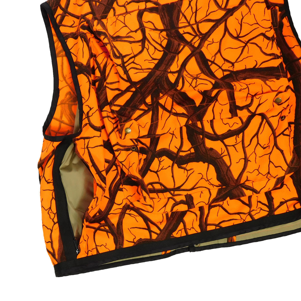 USED "CABELA'S" HUNTING VEST DAILY DOSE quali...