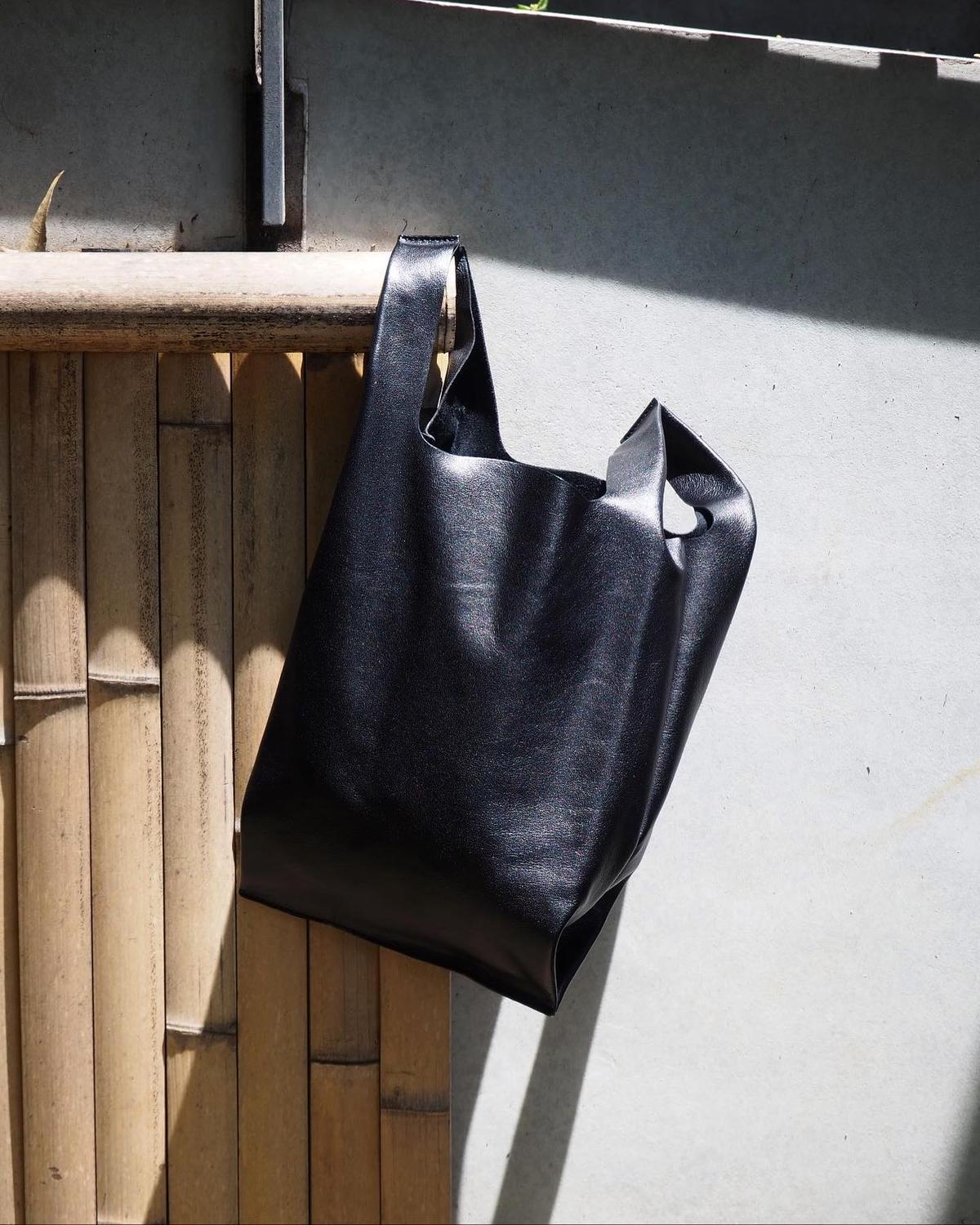 Made in ASAKUSA” LEATHER CONVENI BUKURO Made in ASAKUSA” LEATHER CONVENI BUKURO -BLACK
