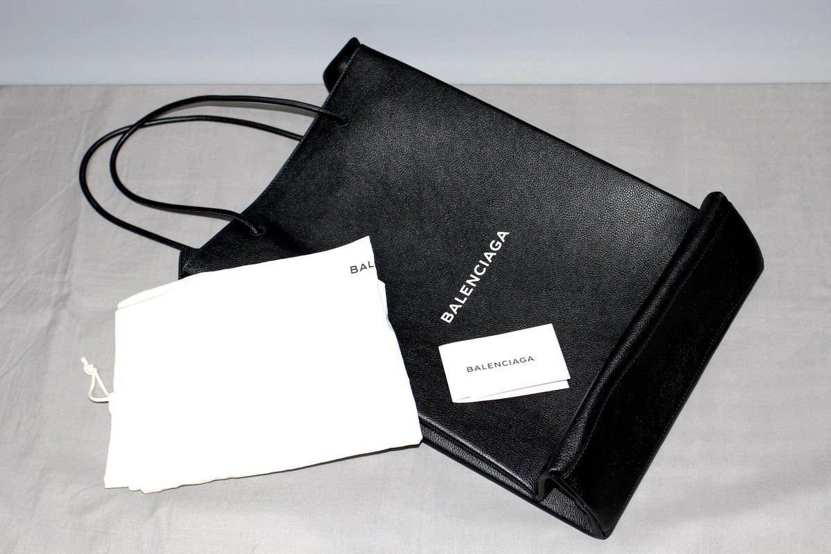 shopping bag balenciaga