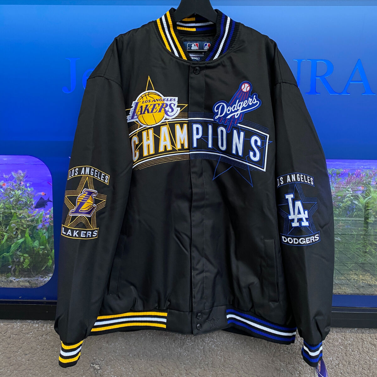 ピンク・ブルー Fanatics NBA LAレイカーズ MLB LAドジャース 優勝記念