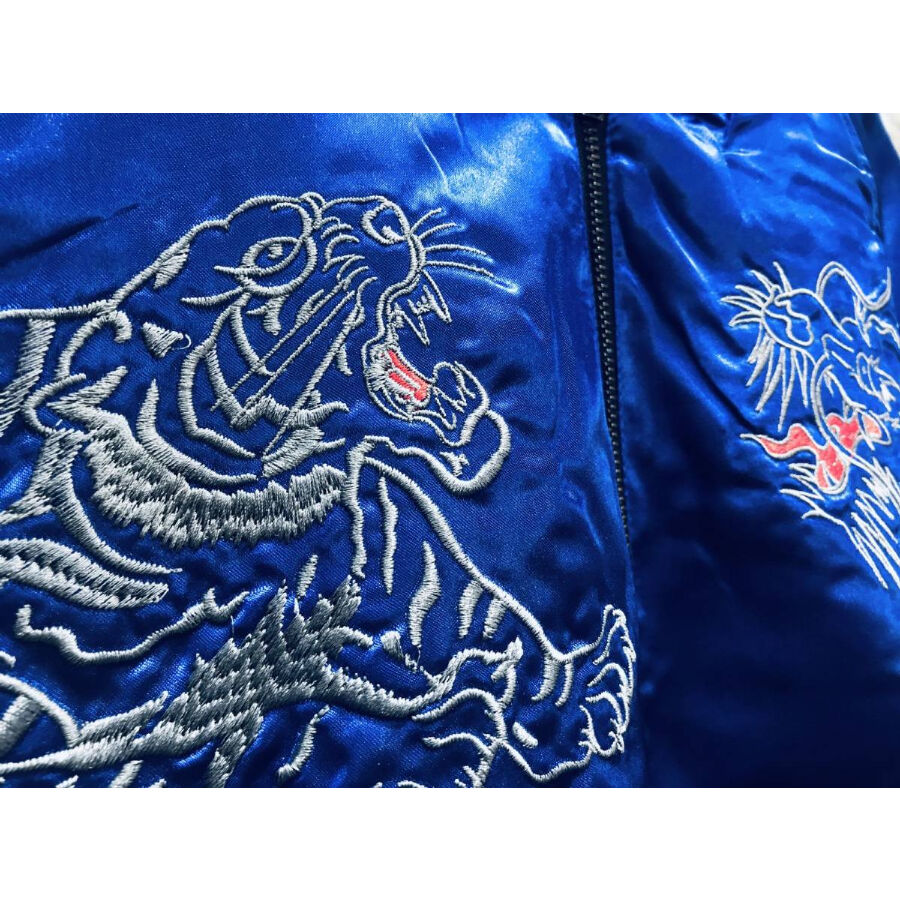 横須賀発祥 スカジャン 横須賀ジャンパー SUKAJAN 刺繍タイガー ドラゴン青 | ROLIKO 横須賀発祥 スカジャン 横須賀ジャンパー SUKAJAN 刺繍タイガー ドラゴン青 | ROLIKO
