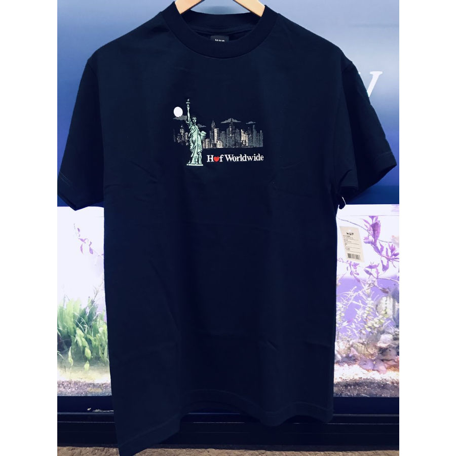 HUF ハフ GIFTSHOP ギフトショップ 半袖 クルーネック Tシャツ 自由の女神 NY... HUF ハフ GIFTSHOP ギフトショップ 半袖 クルーネック Tシャツ 自由の女神 NY...