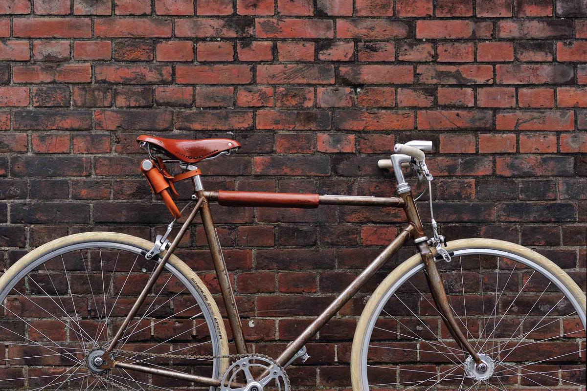 u字ロック 自転車ロック 材質