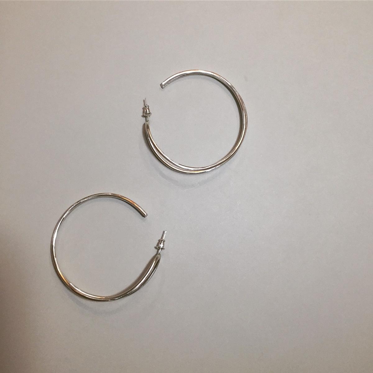 hoop earring STRANGE THUG SENSE