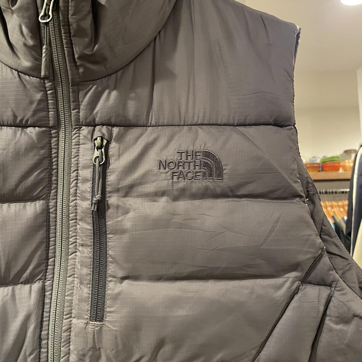 THE NORTH FACE ダウンベスト 550フィル グレー Mサイズ ノースフェイス (... THE NORTH FACE ダウンベスト 550フィル グレー Mサイズ ノースフェイス (...
