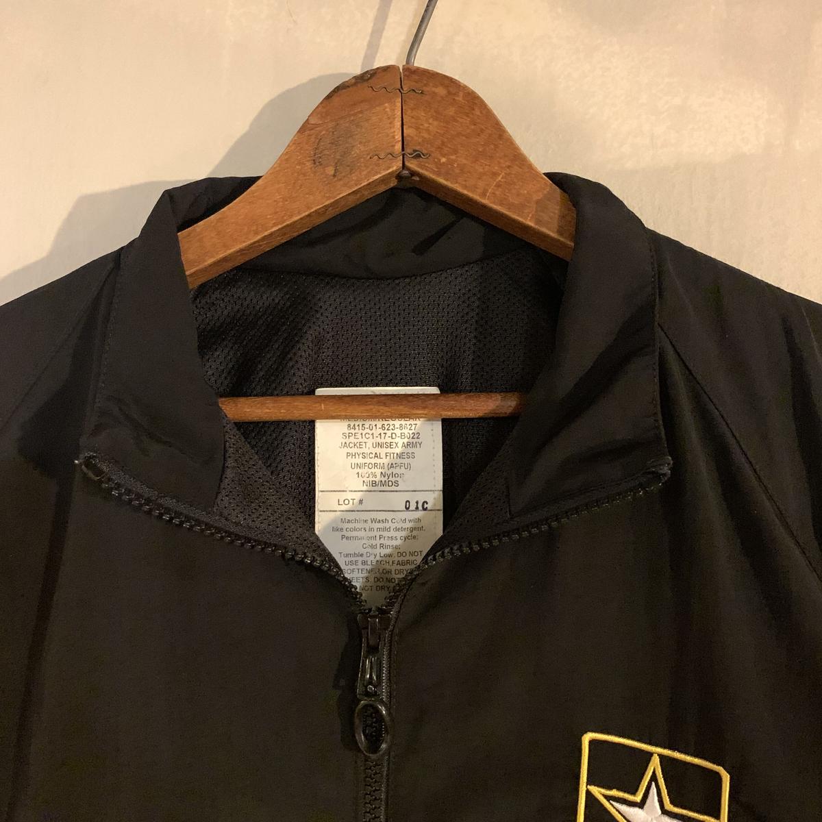 US ARMY APFUジャケット トレーニングジャケット 2017年 ミリタリー